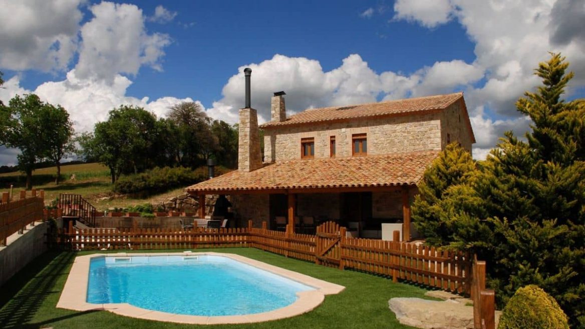 Casa rural con piscina en la provincia de Cuenca