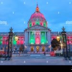 Celebración navideña en la ciudad de San Francisco.
